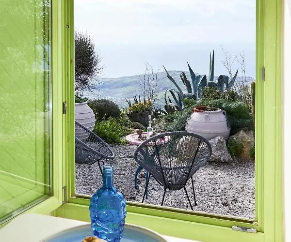 Garden Architect's Pýrgos